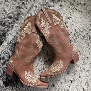 SHEIN Tan Embroidered Heeled Boots